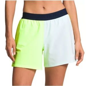 The North Face Women's Wander Shorts Green Light Blue SIZE Large NWT